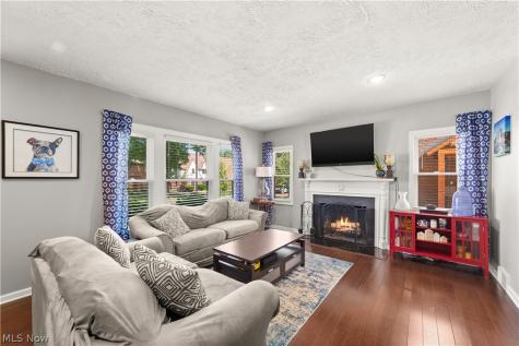 2591 Fenwick Road University Heights OH 44118