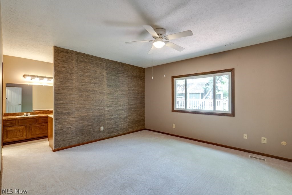 32771 N Burr Oak Drive Solon OH 44139