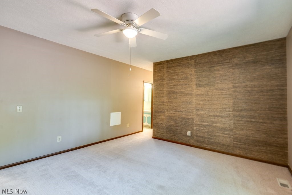 32771 N Burr Oak Drive Solon OH 44139