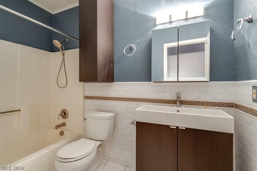 32771 N Burr Oak Drive Solon OH 44139