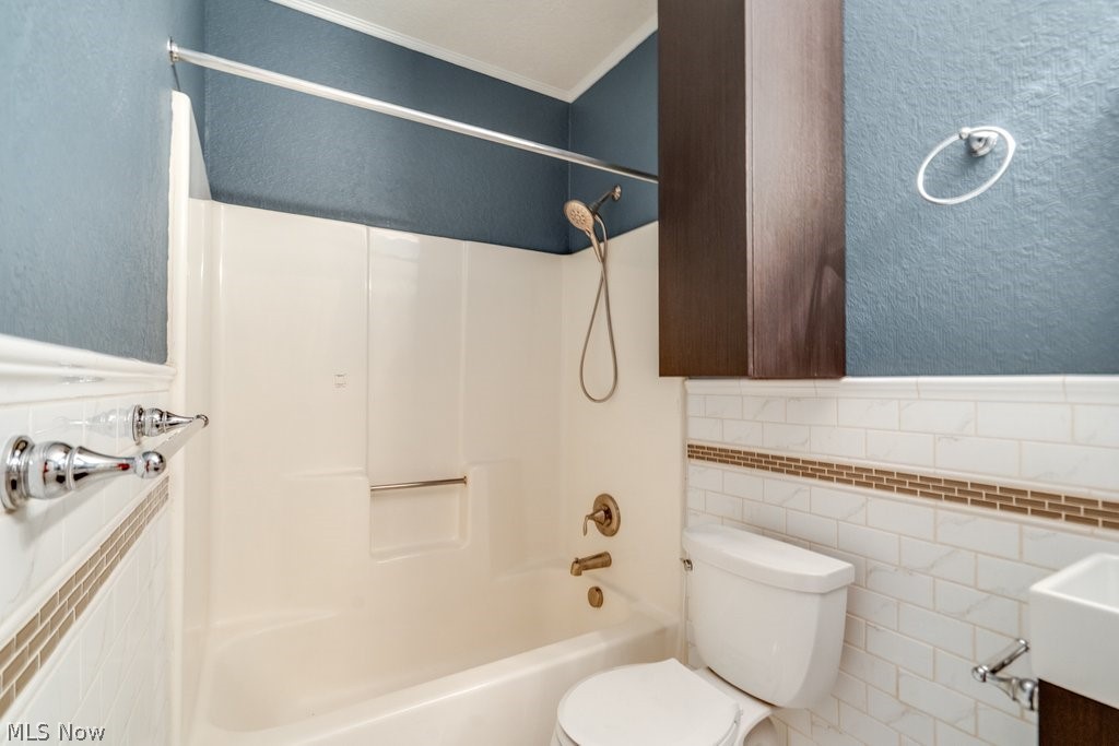 32771 N Burr Oak Drive Solon OH 44139