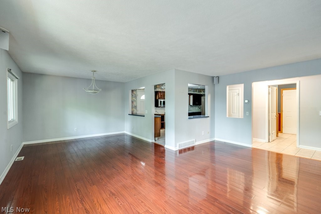 32771 N Burr Oak Drive Solon OH 44139