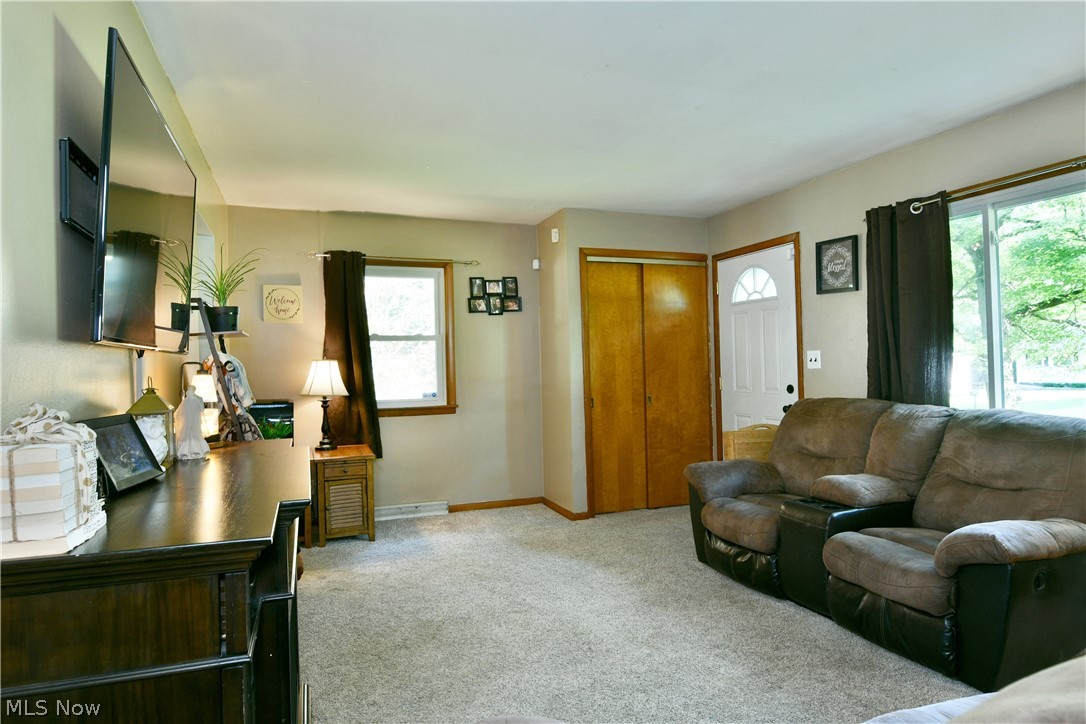 3557 Valacamp Avenue SE Warren OH 44484