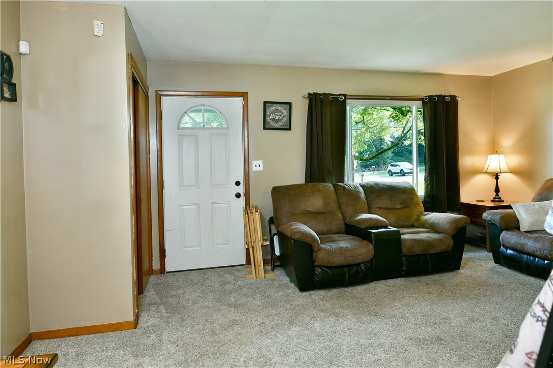 3557 Valacamp Avenue SE Warren OH 44484