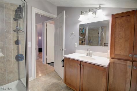 233 Kempton Drive Berea OH 44017