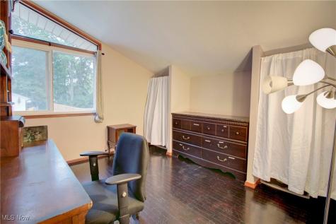 233 Kempton Drive Berea OH 44017