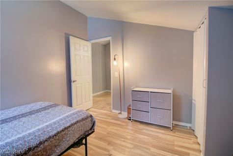 233 Kempton Drive Berea OH 44017