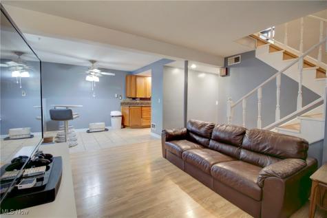 233 Kempton Drive Berea OH 44017