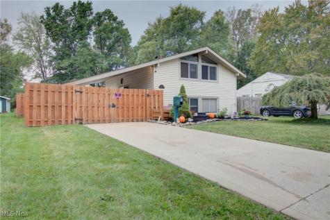233 Kempton Drive Berea OH 44017