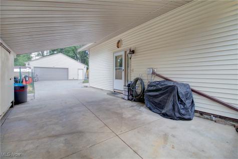 233 Kempton Drive Berea OH 44017