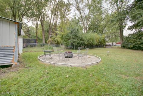 233 Kempton Drive Berea OH 44017