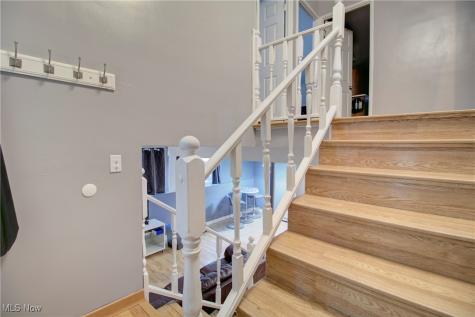 233 Kempton Drive Berea OH 44017