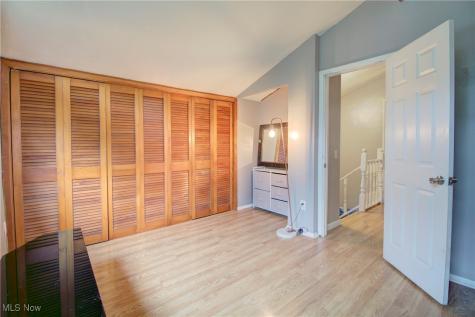 233 Kempton Drive Berea OH 44017