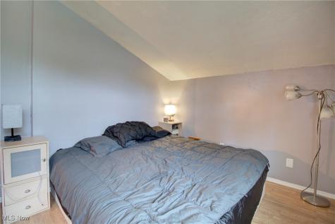 233 Kempton Drive Berea OH 44017