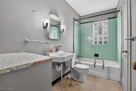 37 Chestnut Street Painesville OH 44077