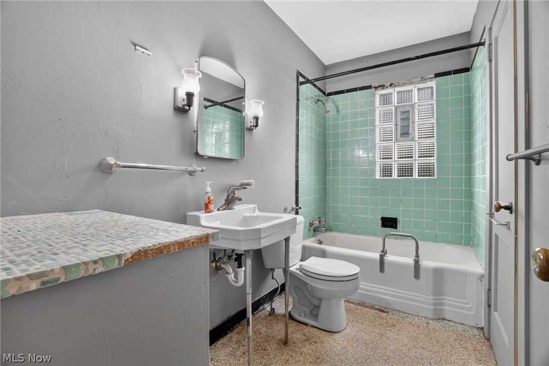 37 Chestnut Street Painesville OH 44077