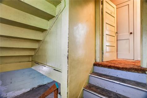 37 Chestnut Street Painesville OH 44077