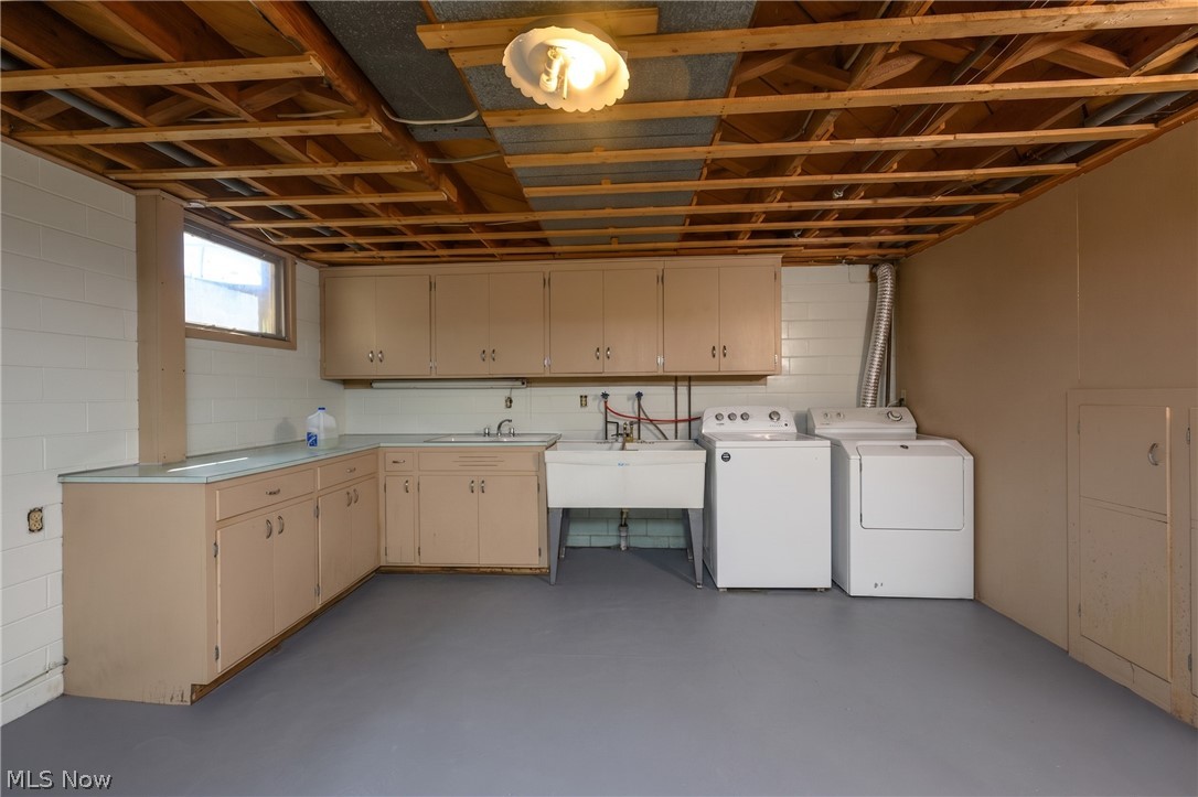 1107 4th Street NE Massillon OH 44646