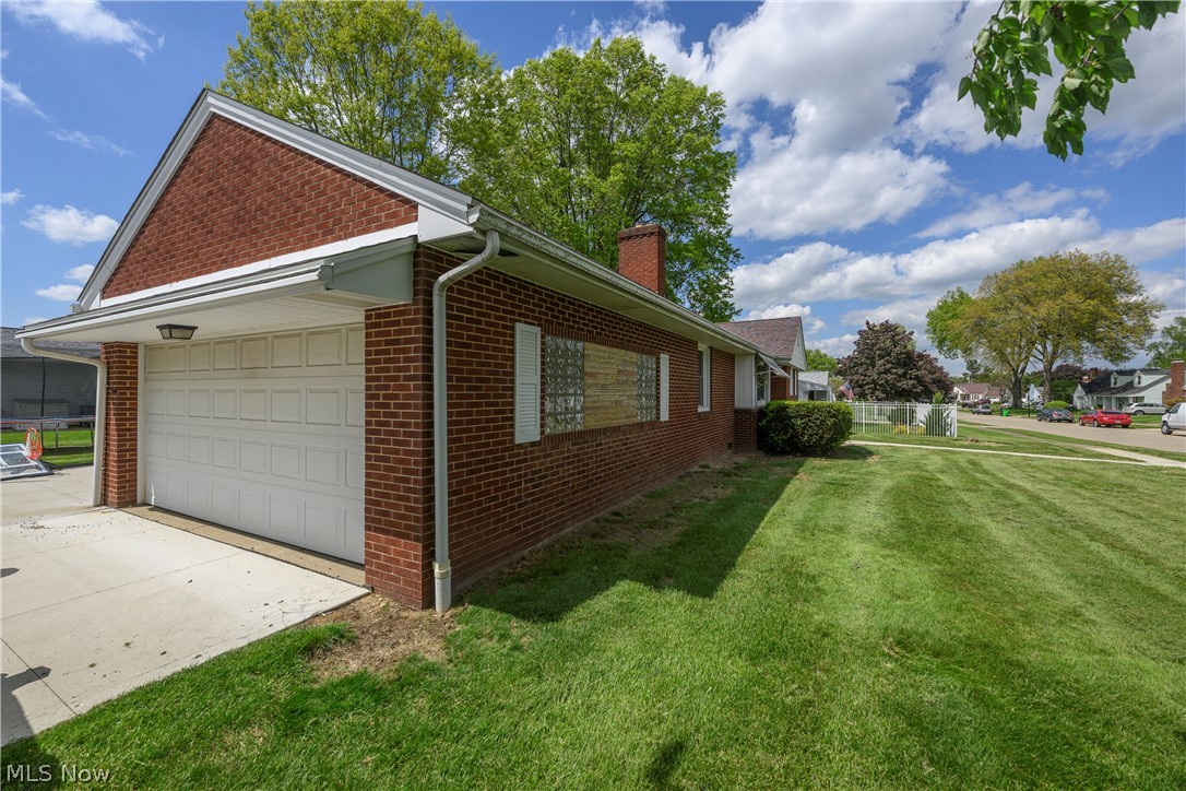 1107 4th Street NE Massillon OH 44646