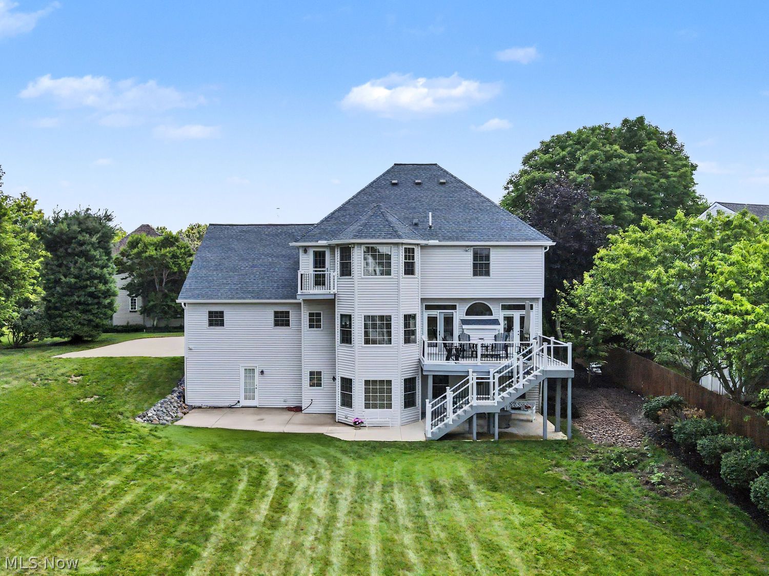 5040 Lake Breeze Landing Stow OH 44224