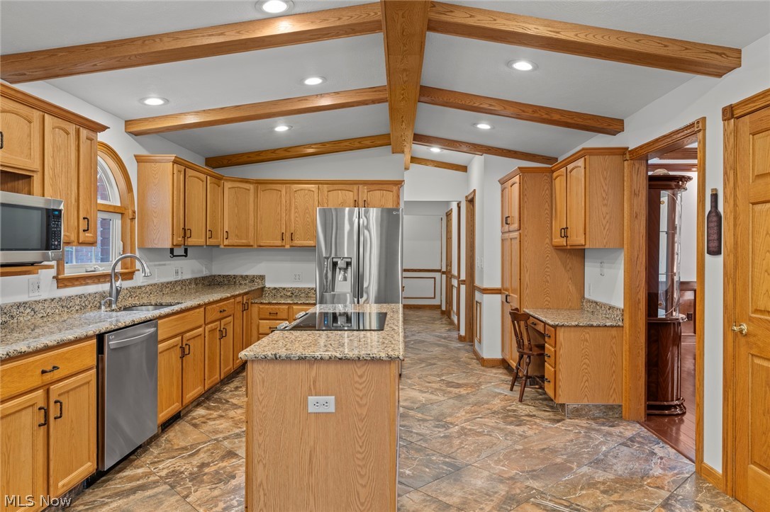 2412 East Pointe Drive SE Warren OH 44484
