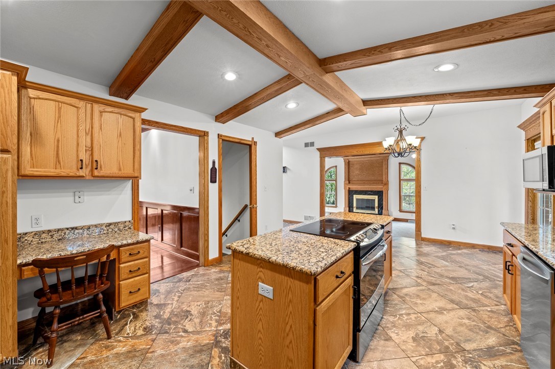 2412 East Pointe Drive SE Warren OH 44484