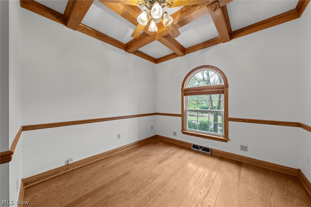 2412 East Pointe Drive SE Warren OH 44484