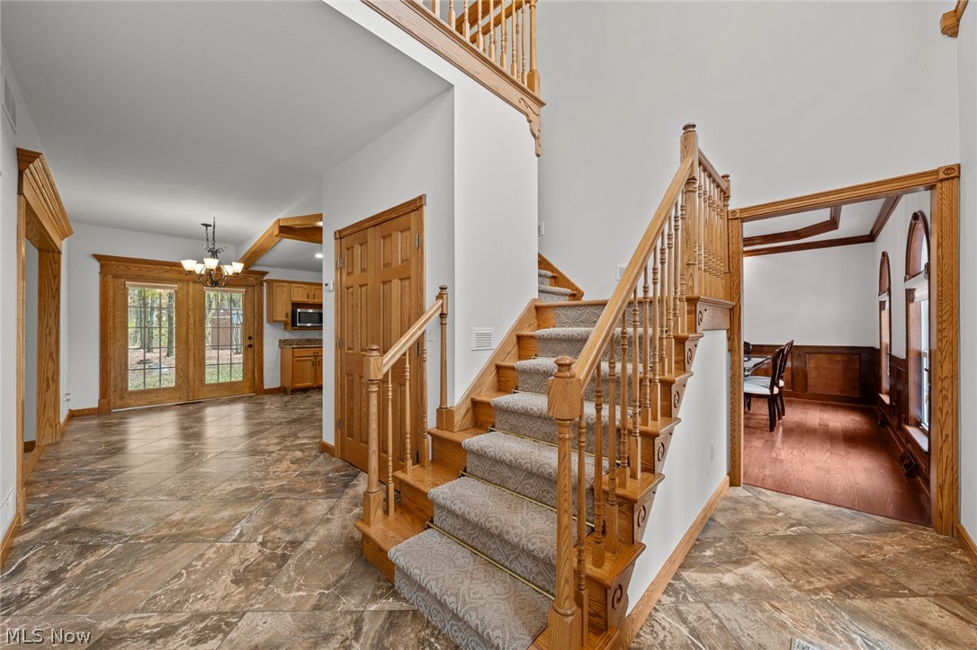 2412 East Pointe Drive SE Warren OH 44484