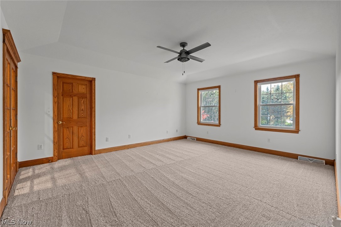 2412 East Pointe Drive SE Warren OH 44484