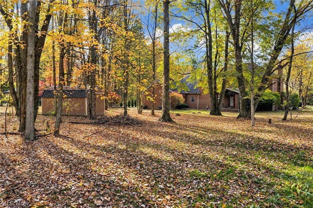 2412 East Pointe Drive SE Warren OH 44484