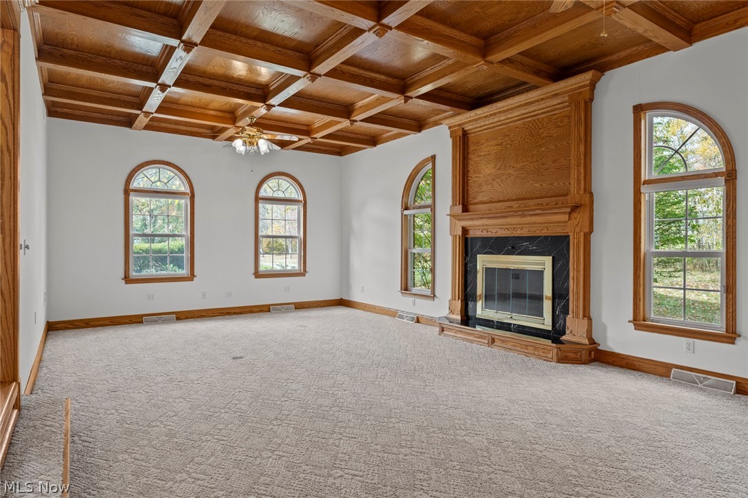 2412 East Pointe Drive SE Warren OH 44484