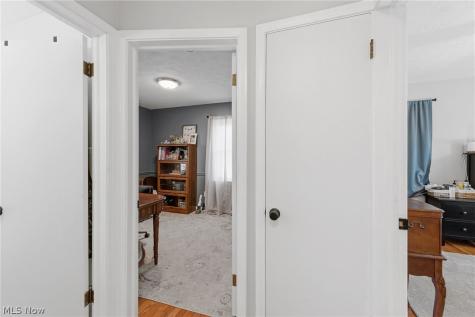 1617 Fruitland Avenue Mayfield Heights OH 44124