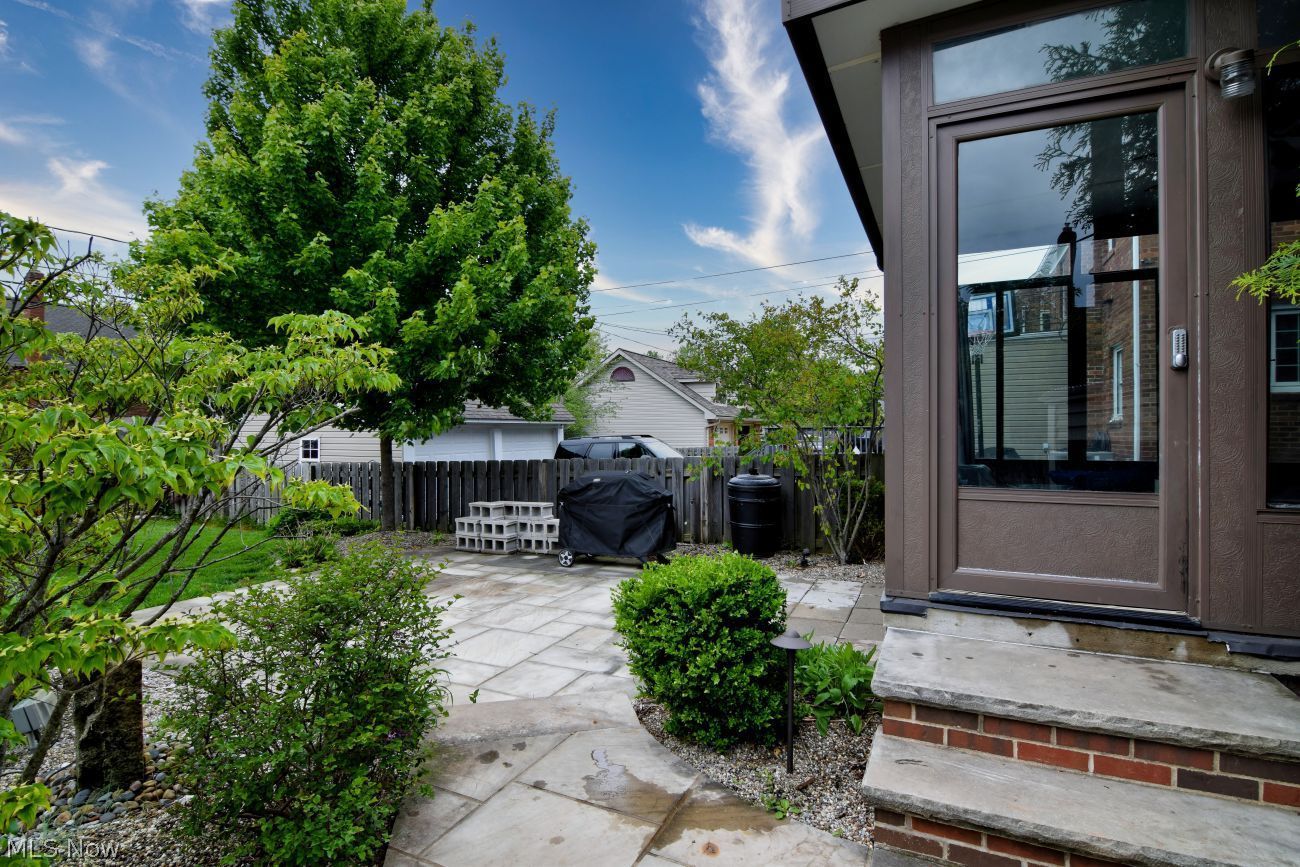 2556 Traymore Road University Heights OH 44118