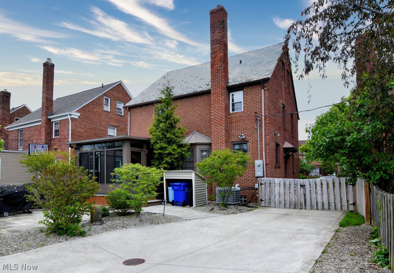 2556 Traymore Road University Heights OH 44118