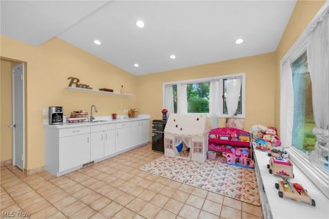 21126 Fairmount Boulevard Shaker Heights OH 44118