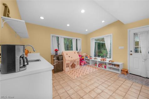 21126 Fairmount Boulevard Shaker Heights OH 44118