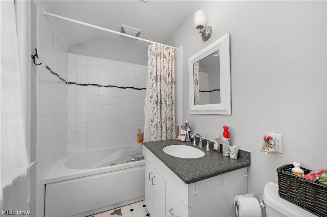 21126 Fairmount Boulevard Shaker Heights OH 44118