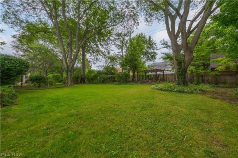 21126 Fairmount Boulevard Shaker Heights OH 44118