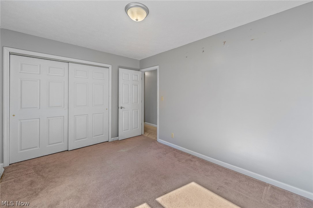 7448 Oakwood Drive Brookfield OH 44403