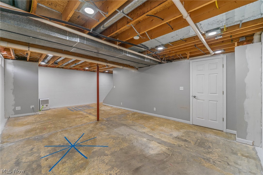 7448 Oakwood Drive Brookfield OH 44403