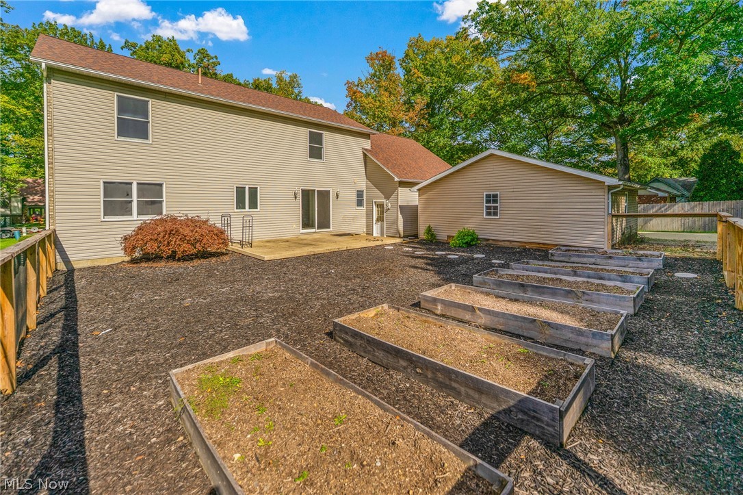 7448 Oakwood Drive Brookfield OH 44403
