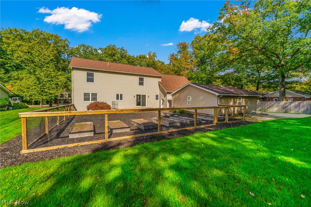 7448 Oakwood Drive Brookfield OH 44403