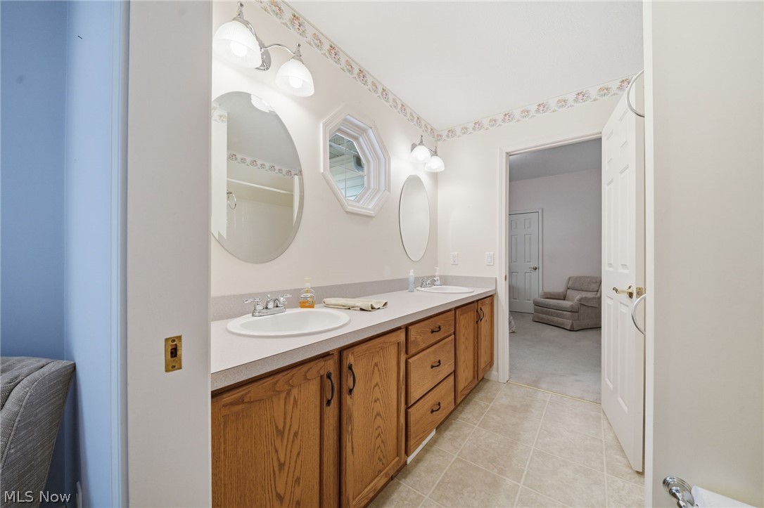 12065 Pheasant Court Chardon OH 44024