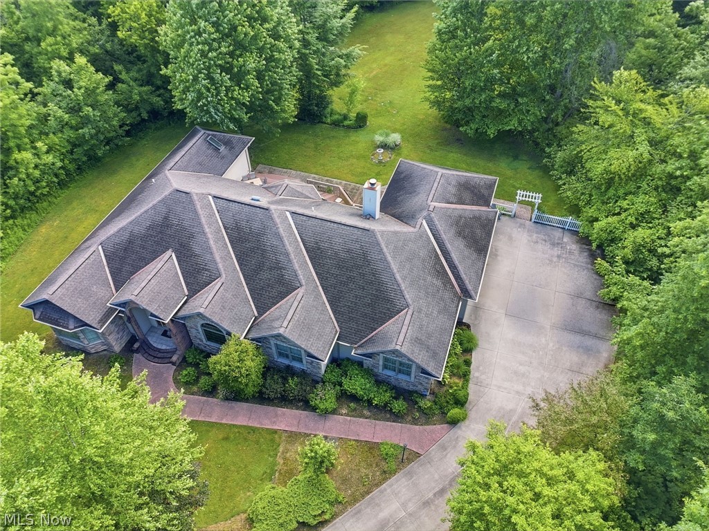 12065 Pheasant Court Chardon OH 44024