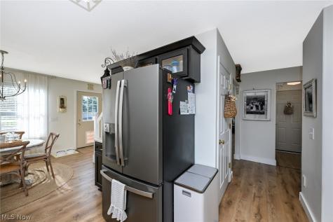 11290 Trenton Road NW Uniontown OH 44685