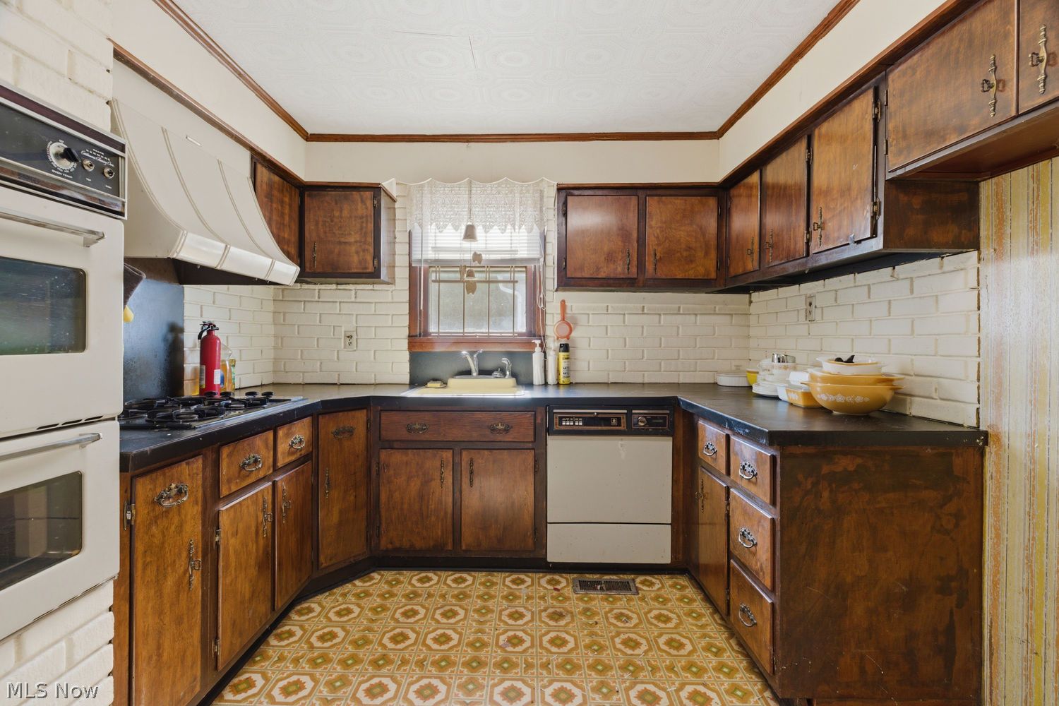 125 W 39th Street Lorain OH 44052