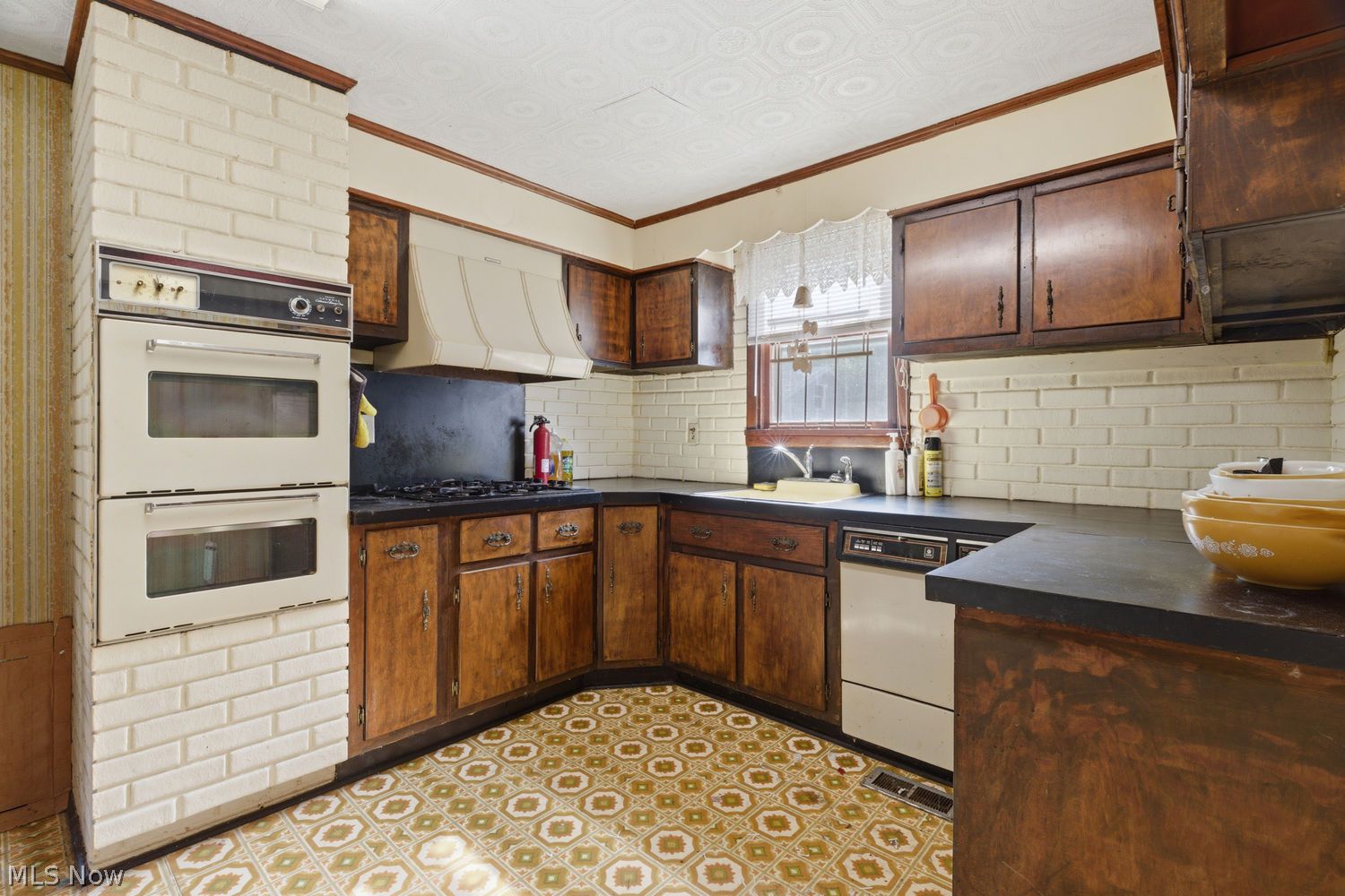 125 W 39th Street Lorain OH 44052