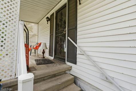 125 W 39th Street Lorain OH 44052