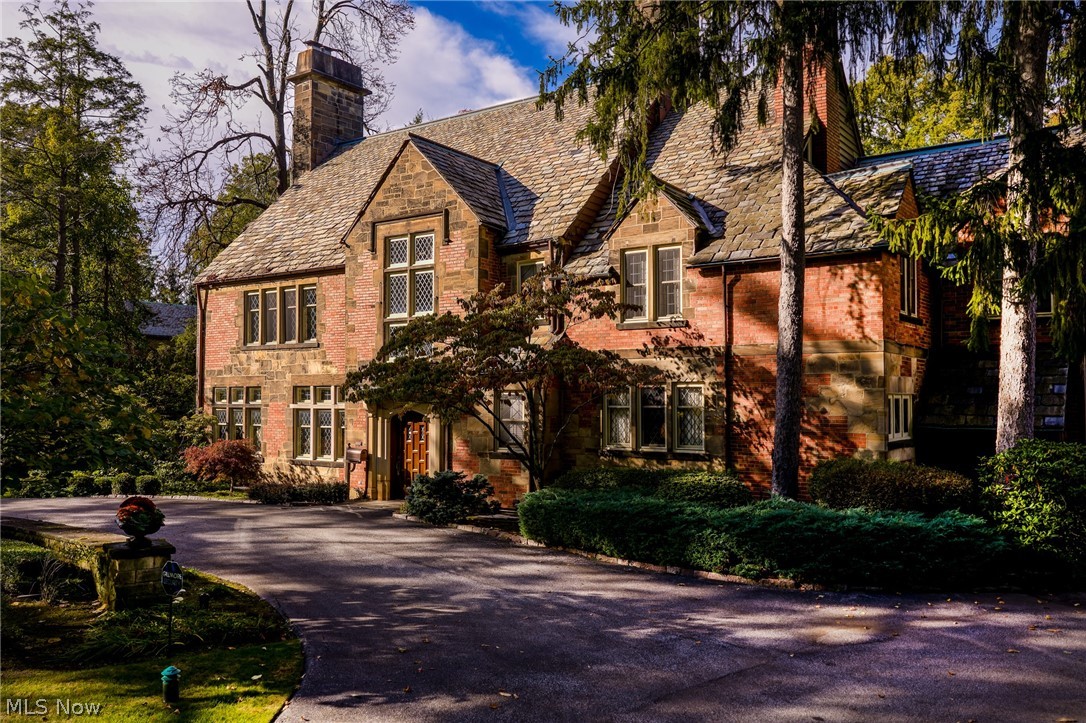 22525 Shaker Boulevard Shaker Heights OH 44122