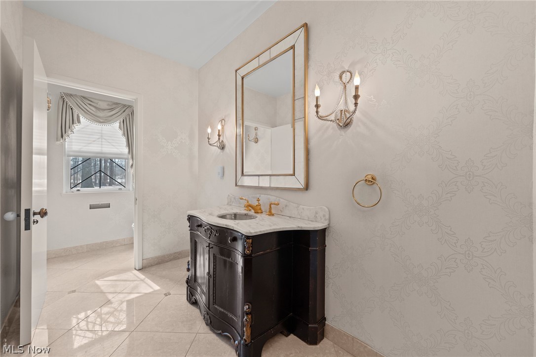 22525 Shaker Boulevard Shaker Heights OH 44122